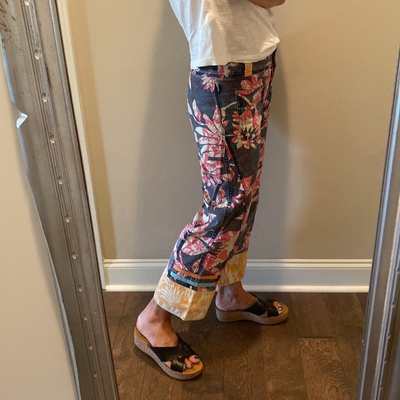 Oilily Adorable Crop Flare Pants - Picture 13 of 13